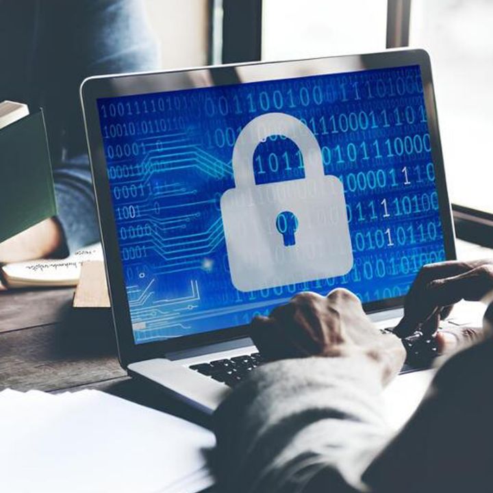 Jusqu’où peut-on aller dans la diffusion d’informations judiciaires sans porter atteinte à la protection des données personnelles et aux principes posés par la loi 09-08 et la CNDP ? Avec Mohamed Oulkhouir, chroniqueur Luxe radio - Droit Des Affaires -
                    Luxe radio