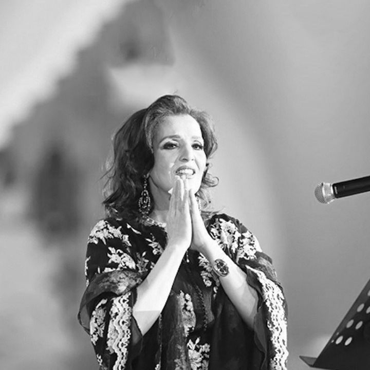 Naïma Samih, un dernier hommage à une légende de la chanson marocaine - Le Journal des Arts -
                    Luxe radio