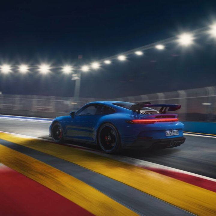 Porsche présente la 911 GT3 - Le Journal du Luxe -
                    Luxe radio