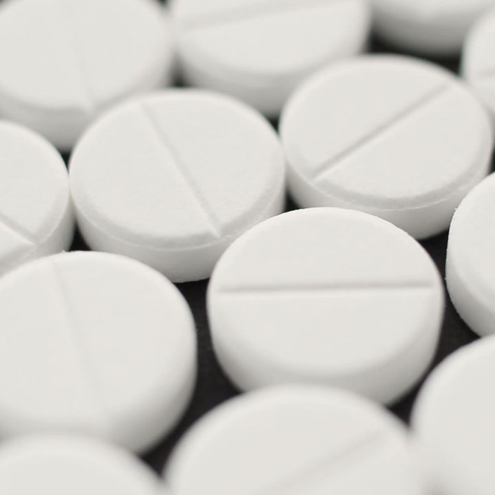 Prescrit pour le traitement des pathologies thyroïdiennes : le Dimazol est disponible en pharmacie ! - Sciences & Santé -
                    Luxe radio