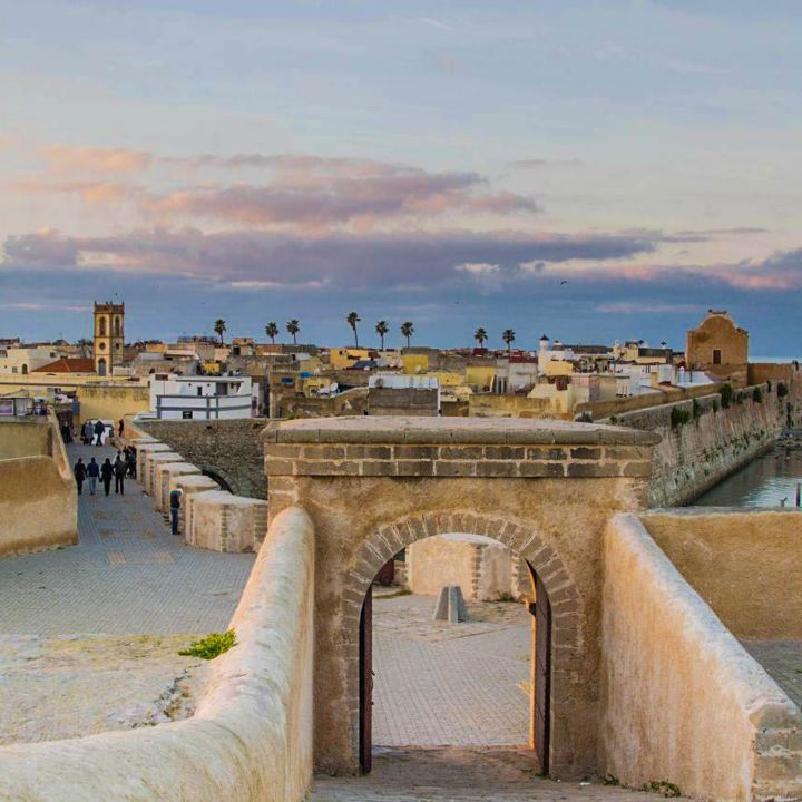 El Jadida : la Maison du citoyen a accueilli la toute première édition du Festival culturel maroco-coréen - Résonances Culturelles -
                    Luxe radio