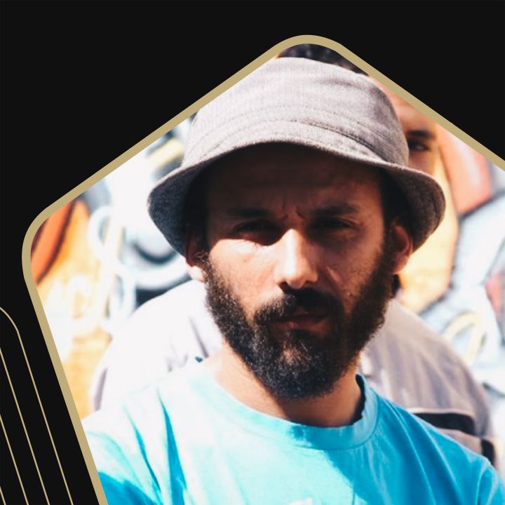 Salah Malouli: « Avec le festival Jidar, nous essayons de montrer la cohabitation des deux formes de travail, des artistes muralistes et des peintres » - Les Invités de Heure Essentielle -
                    Luxe radio