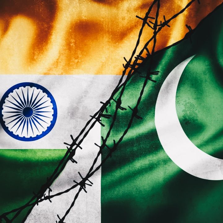 Conflit indo-pakistanais : décryptage d’une rivalité enracinée - Avec Ou Sans Parure -
                    Luxe radio