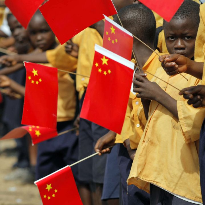 Sommet Chine-Afrique : la Chine est prédatrice, mais pas colonialiste - Les Débats -
                    Luxe radio
