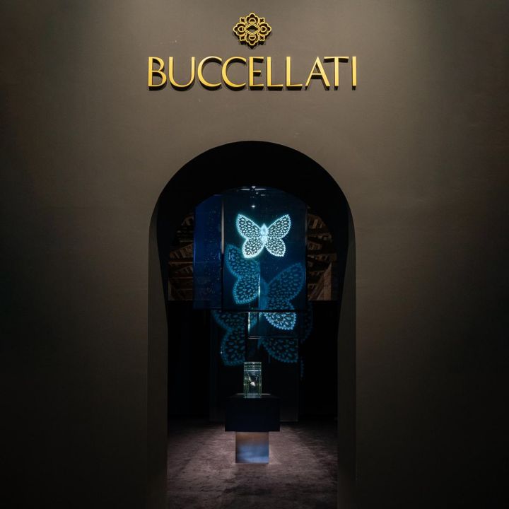 Buccellati dévoile son patrimoine et savoir-faire dans une exposition à Venise - Le Journal du Luxe -
                    Luxe radio