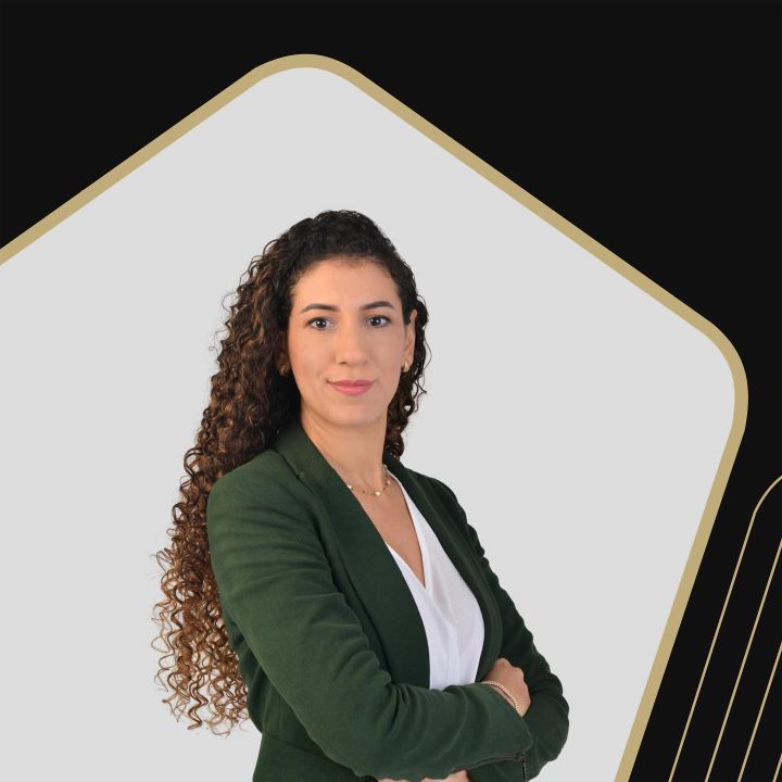 Fatine Rahhou, une entrepreneure en multi-univers! - Les Invités de Heure Essentielle -
                    Luxe radio
