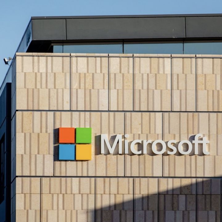 People s’allie à Microsoft pour monétiser le contenu journalistique - Le Monde AI -
                    Luxe radio