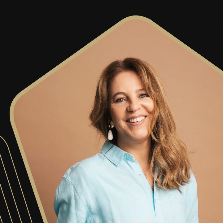 Dina Lahlou: « Le burnout est courant au Maroc mais personne n’en parle » - Les Invités des Matins Luxe -
                    Luxe radio