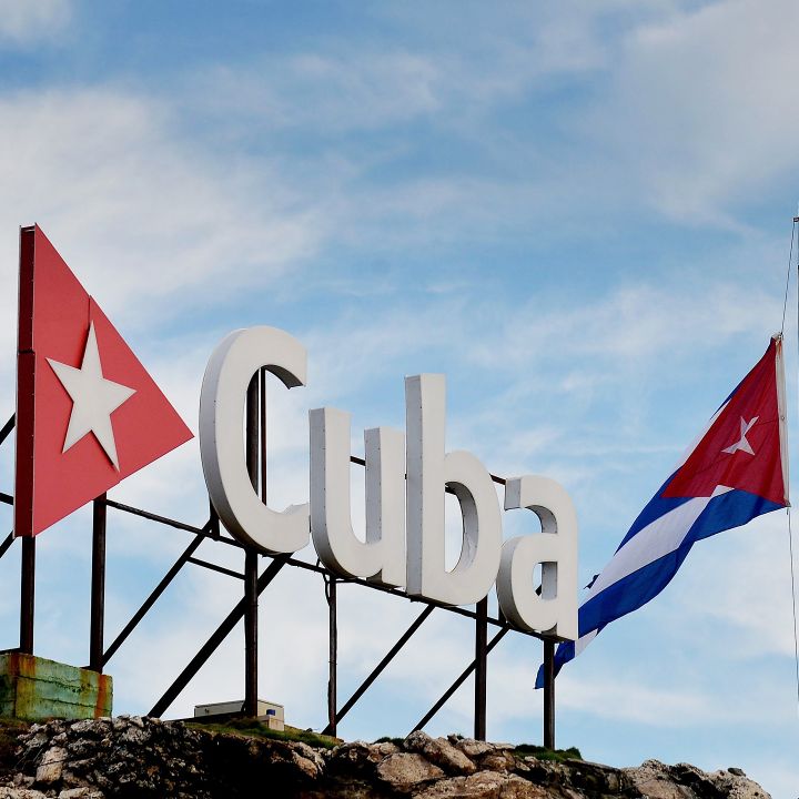 Cuba, désormais condamnée à s’ouvrir sur le monde - Les Débats -
                    Luxe radio