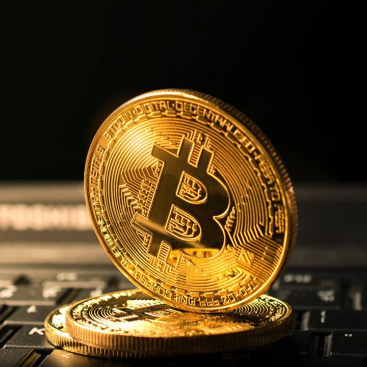 Bitcoin : quel avenir au Maroc ? - Avec Ou Sans Parure -
                    Luxe radio