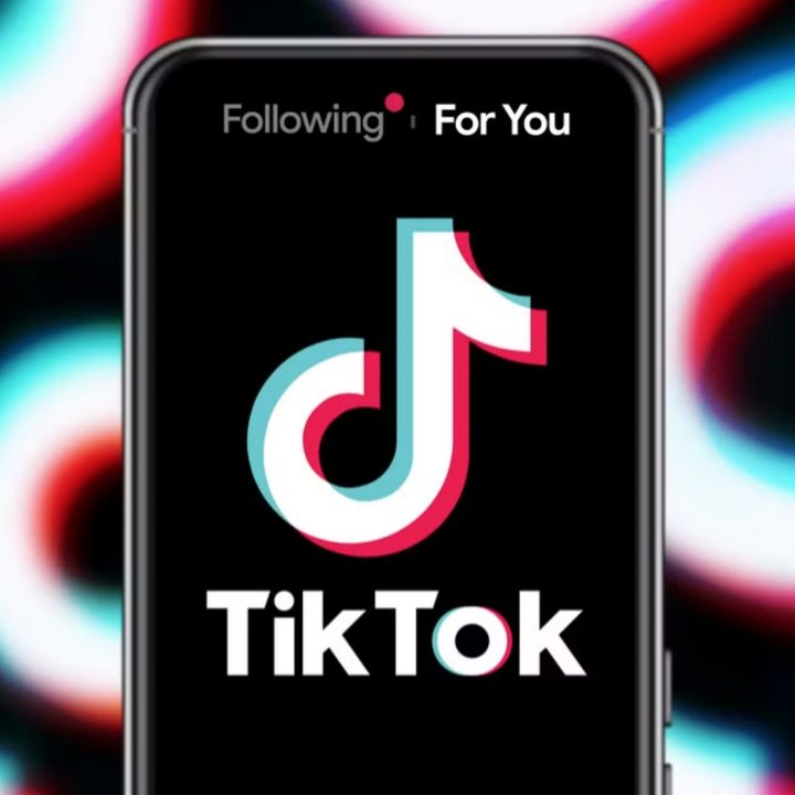 TikTok veut redonner la main aux utilisateurs sur ce qu’ils voient dans leur fil “For You” - Le Monde AI -
                    Luxe radio