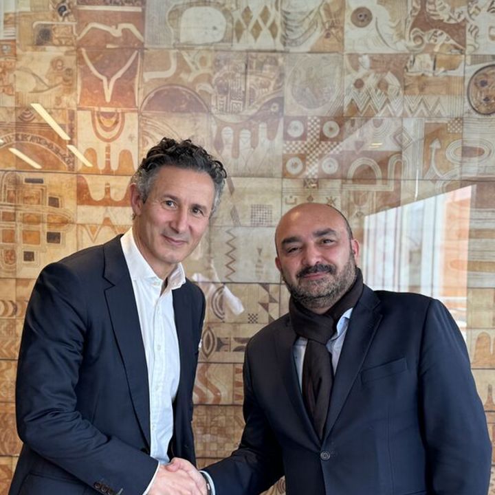 H&S Group annonce une levée de fonds de 25 millions de dollars auprès de BluePeak Capital - Écho Entreprises -
                    Luxe radio