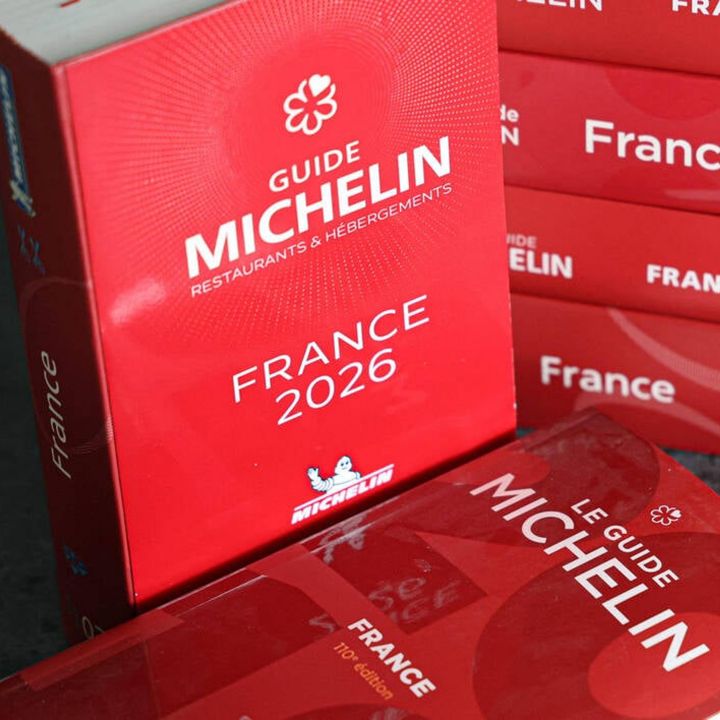 Le Guide Michelin 2026 confirme le retour d’une gastronomie de territoire - Le Journal du Luxe -
                    Luxe radio