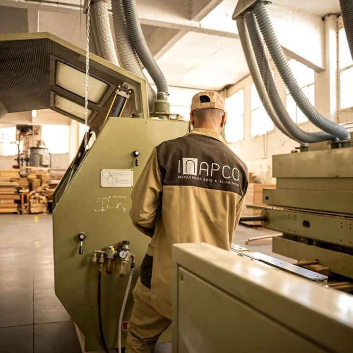 INAPCO double sa capacité de production avec une nouvelle usine - Écho Entreprises -
                    Luxe radio