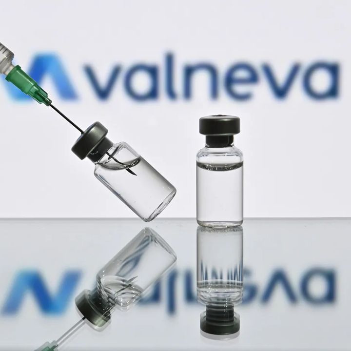 Le vaccin contre le chikungunya de Valneva: l’Europe donne un avis favorable - Sciences & Santé -
                    Luxe radio