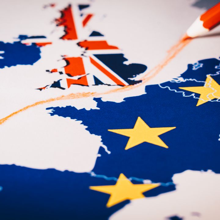 Cinq ans après le Brexit: quel bilan pour le Royaume-Uni ? - Avec Ou Sans Parure -
                    Luxe radio