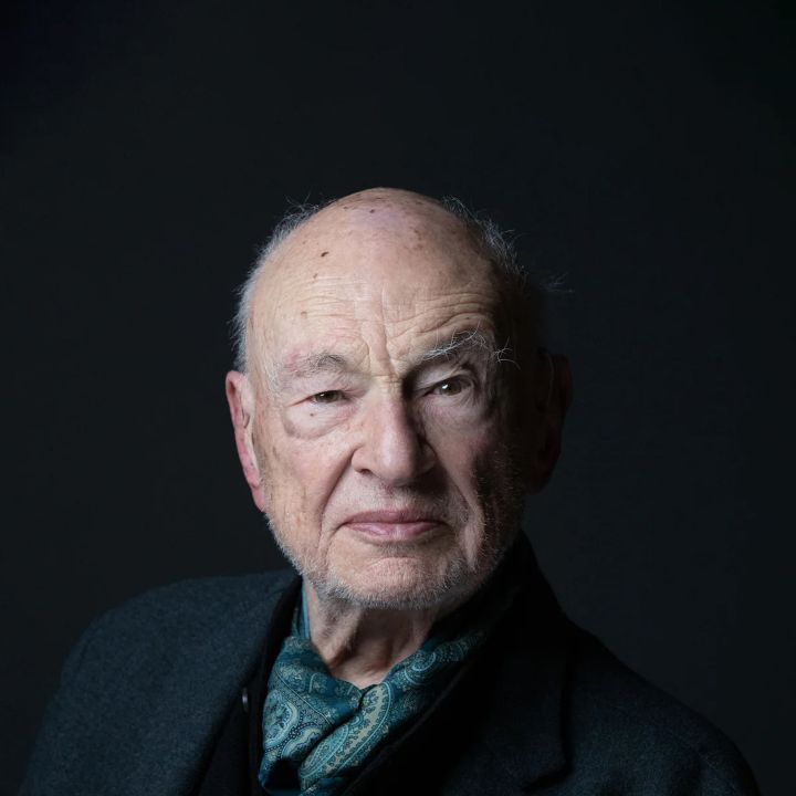 Un siècle de débats, de livres et d’engagements se referme avec Edgar Morin - Littérature -
                    Luxe radio