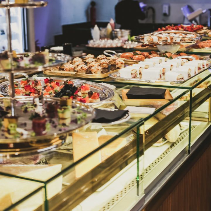 Le Ramadan chez NÉO Épicerie Fine - Le Journal du Luxe -
                    Luxe radio