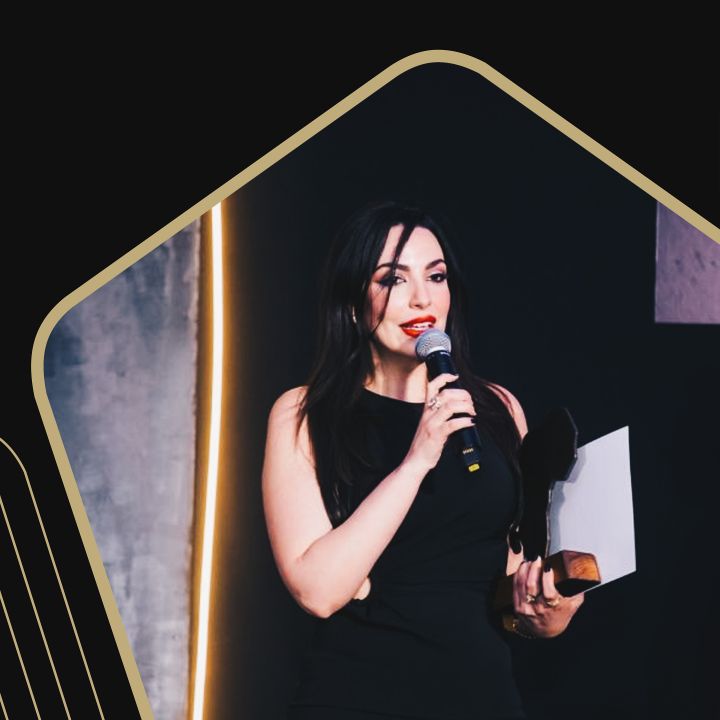 Sokaina Sayouri: « Schoolify est une solution globale pour les établissements scolaires entre les administrations, les parents et les élèves » - Les Invités des Matins Luxe -
                    Luxe radio