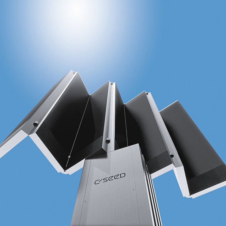 C SEED 201: le géant qui jaillit du sol - Le Journal du Luxe -
                    Luxe radio