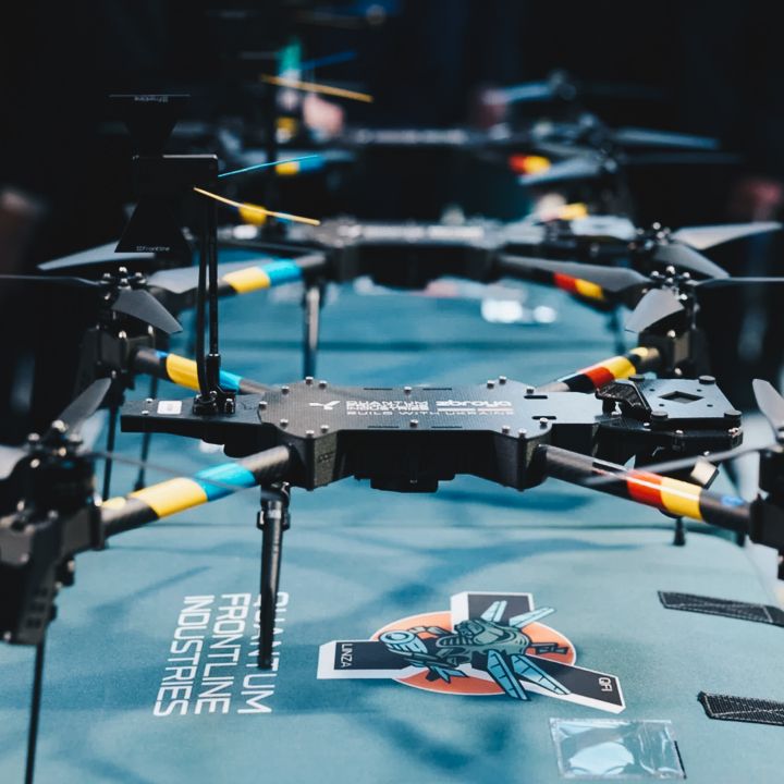 Industrie des drones : souveraineté ou dépendance ? - Avec Ou Sans Parure -
                    Luxe radio