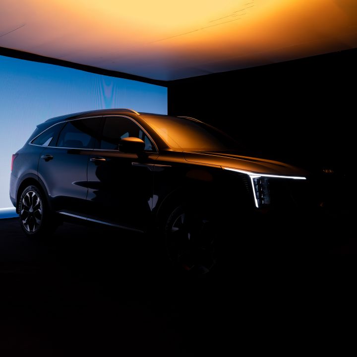 Le nouveau Kia Sorento restylé offre une expérience d’utilisation encore plus confortable et technologique - Le Journal du Luxe -
                    Luxe radio