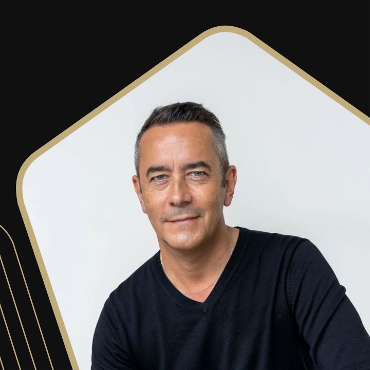Comment l'hôtellerie est en train de changer de modèle ? Avec Antony Doucet, CEO de Kerten Hospitality - Les Invités des Matins Luxe -
                    Luxe radio