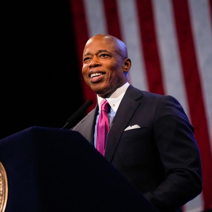 Le maire de New York veut faire de sa ville la capitale mondiale de la crypto - Le Coin Des Cryptos -
                    Luxe radio