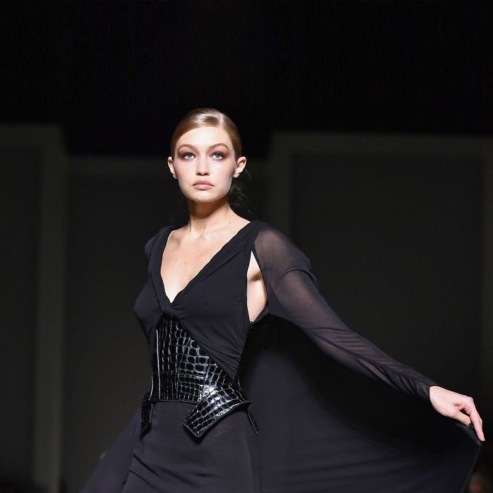 Cardi B, Gigi Hadid, Tom Hanks, Adriana Lima... défilé de people à l’ouverture de la Fashion Week de New York - Le Journal du Luxe -
                    Luxe radio