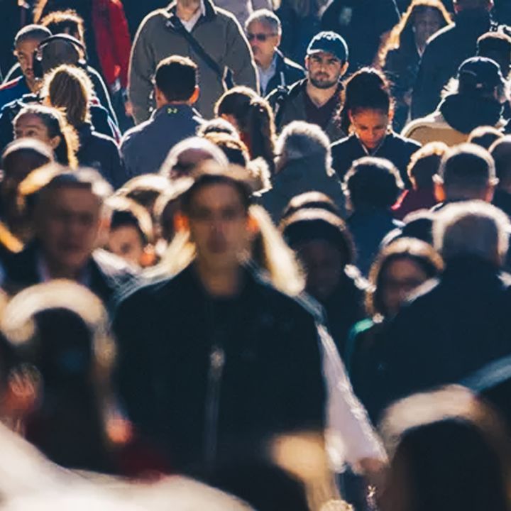 Enquête Sunergia sur les jeunes : la jeunesse marocaine, évolution réelle ou illusion statistique ? - Avec Ou Sans Parure -
                    Luxe radio