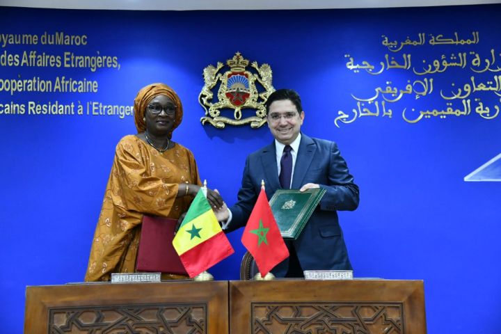 Le forum économique « Invest in Senegal » s’ouvre à Dakar - L’œil Macro -
                    Luxe radio