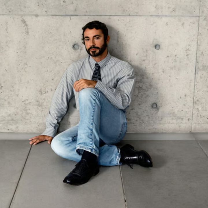 Dario Vitale ouvre un nouveau chapitre chez Armani - Le Journal du Luxe -
                    Luxe radio