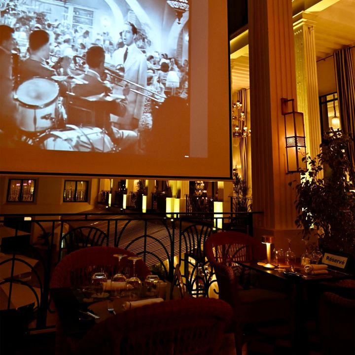 Le Casablanca Hôtel ouvre son Cinéma Club - Le Journal du Luxe -
                    Luxe radio