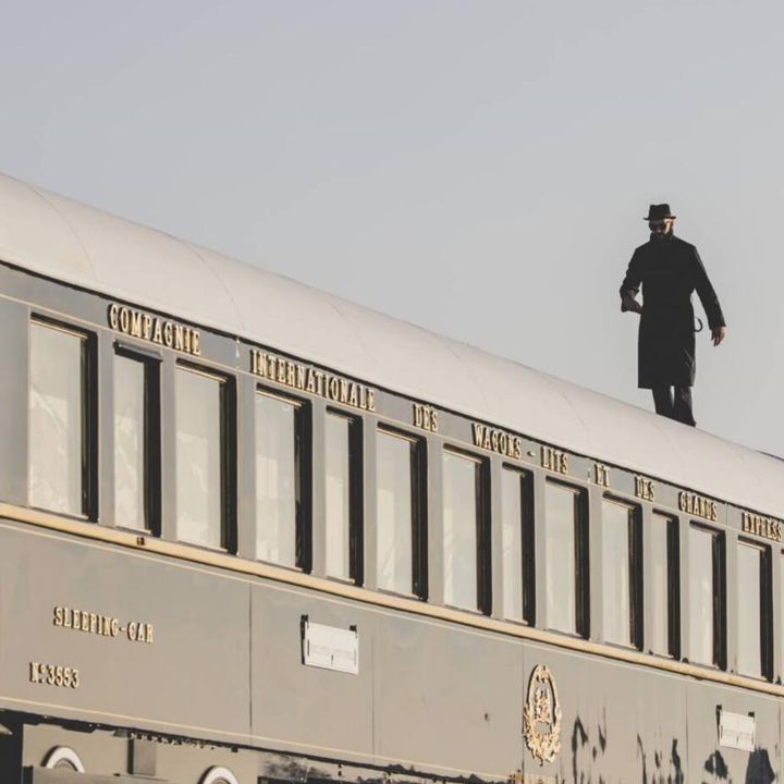 L’artiste JR customise un wagon du mythique Venice Simplon-Orient-Express - Le Journal du Luxe -
                    Luxe radio