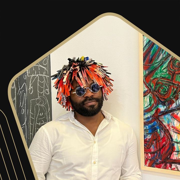 Salvador Tomnyuy : quand l’art franchit les frontières. Avec Tomnyuy Eric Fontayah, alias Salvador, artiste contemporain - Spotlight -
                    Luxe radio