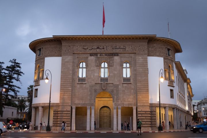 Bank Al-Maghrib : l’encours global du crédit bancaire dépasse les 1 000 milliards de dirhams à fin mars - L’œil Macro -
                    Luxe radio