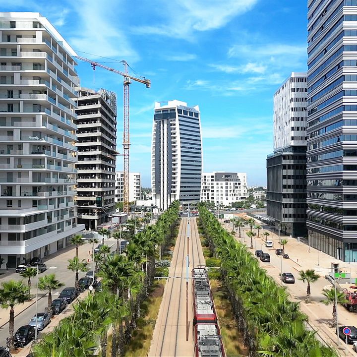 Casablanca Finance City grimpe de 11 places, toujours leader en Afrique - L’œil Macro -
                    Luxe radio