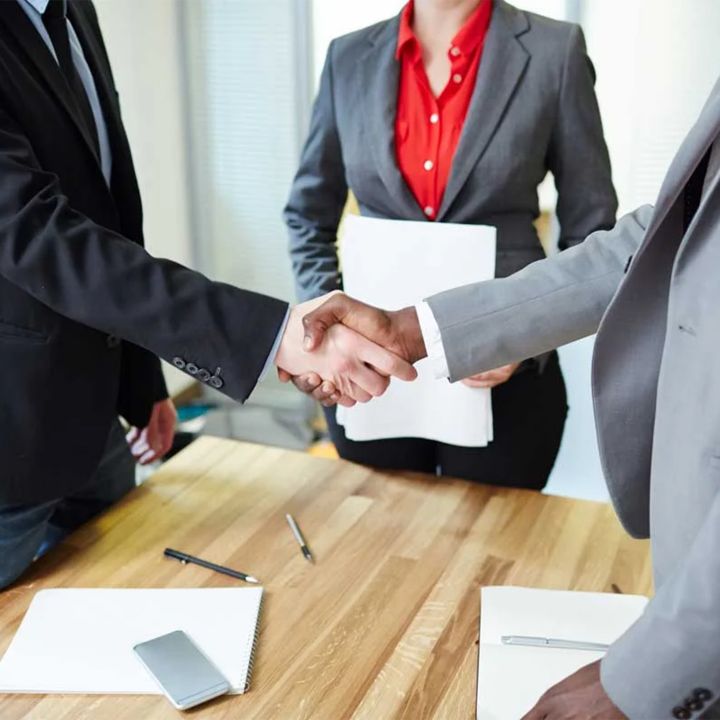 « Il faut prévoir l’arbitrage dès la signature du contrat ! » Avec Mohamed Oulkhouir, chroniqueur à Luxe Radio - Droit Des Affaires -
                    Luxe radio