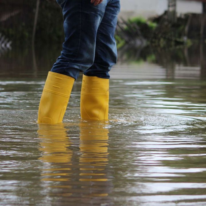 Inondations : la catastrophe n’est peut-être pas naturelle mais elle est politique - Les Débats -
                    Luxe radio