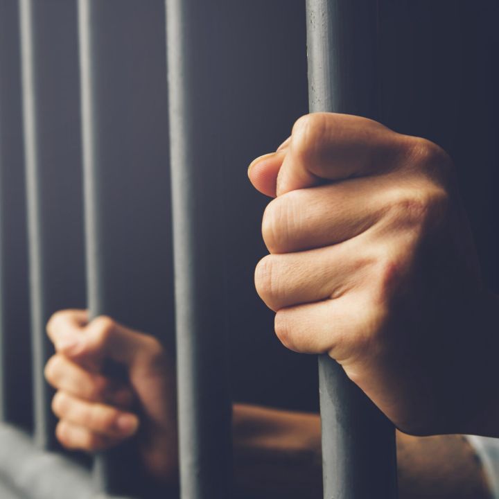 Réduction des peines : la réforme améliore-t-elle vraiment la réinsertion et l’équité pénale ? - Le Fil Des Actus -
                    Luxe radio