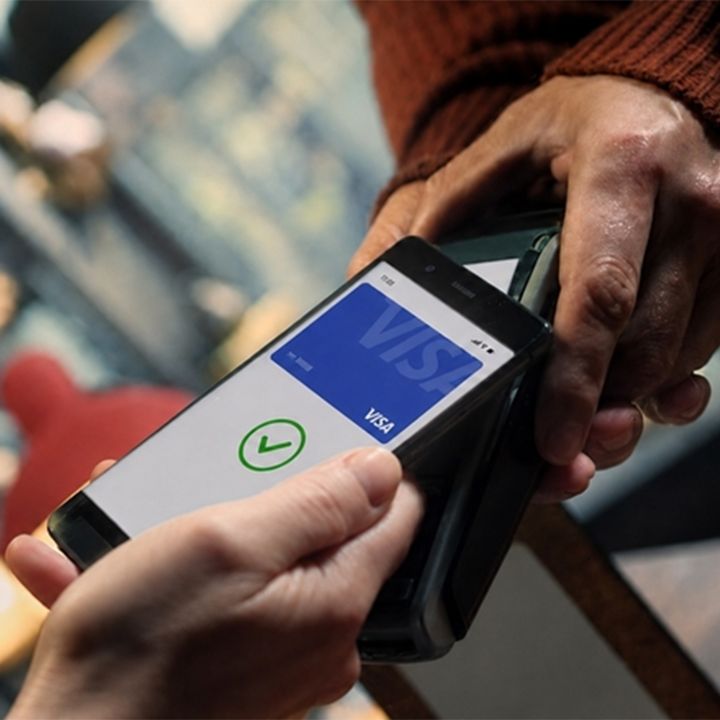 Paiements digitaux : VISA prépare le commerce de demain - Reportages -
                    Luxe radio