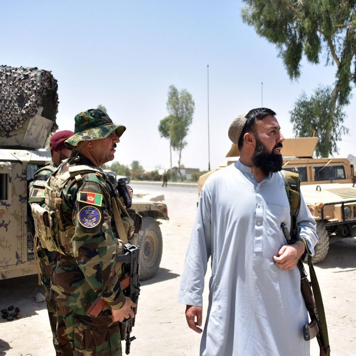 Normalisation des Talibans : le pragmatisme l’emporte sur les discours idéalistes - Les Débats -
                    Luxe radio