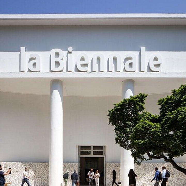 Le Maroc prépare son pavillon pour Venise 2027 - Le Journal du Luxe -
                    Luxe radio