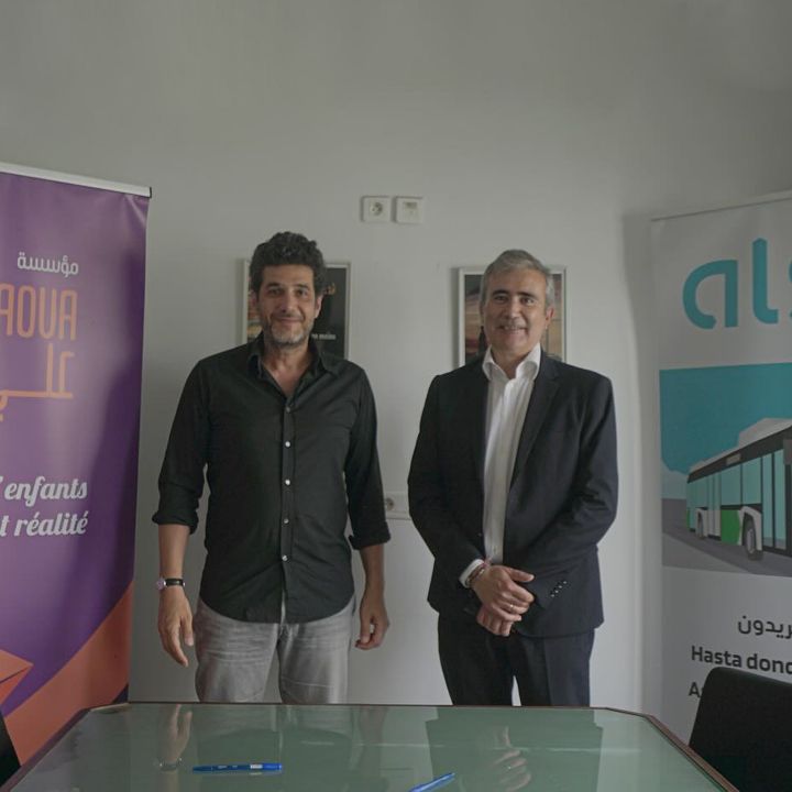 Alsa Maroc et la Fondation Ali Zaoua signent un accord de partenariat pour l’Insertion sociale et économique des jeunes - Le Journal des Arts -
                    Luxe radio