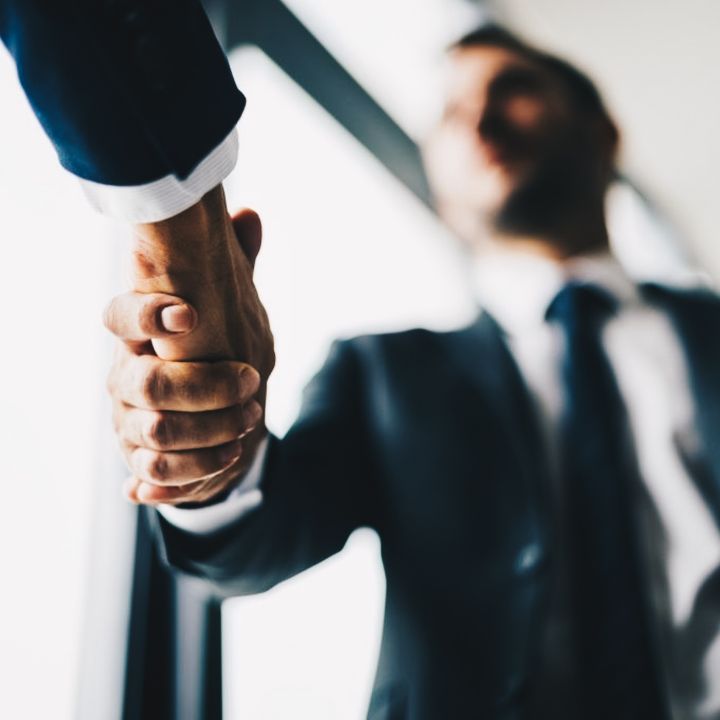 Croissance au Maroc : quel nouveau pacte entre l’État, l’entreprise et la société ? - Avec Ou Sans Parure -
                    Luxe radio