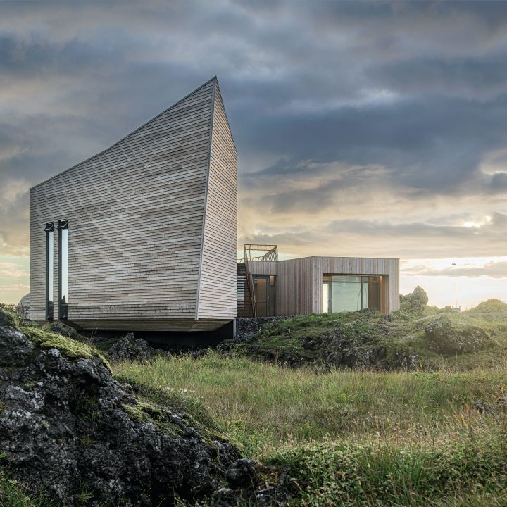 En Islande, une architecture technique… qui donne l’impression de ne pas exister ! - Architecture -
                    Luxe radio