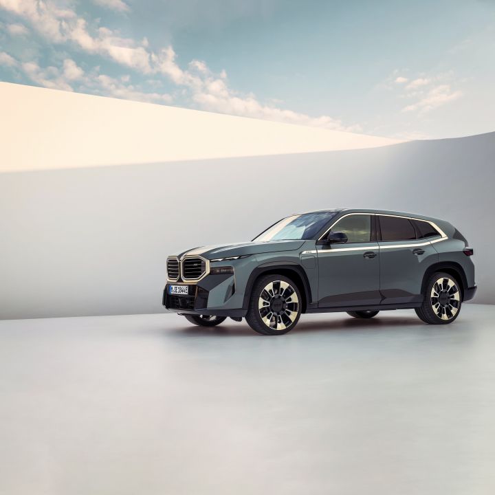 BMW présente le XM - Le Journal du Luxe -
                    Luxe radio