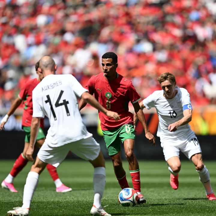 Les matchs amicaux : un simple entraînement ou le premier révélateur des ambitions mondiales ? - La Loge Des Supporters -
                    Luxe radio