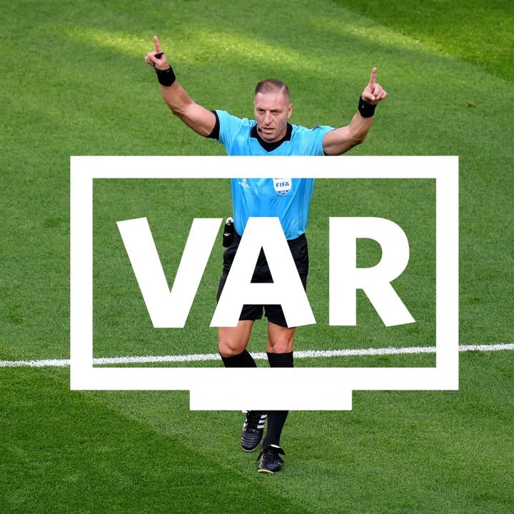 Les nouvelles règles du football le rendent-il plus juste ? Avec Talal Chakir - La Loge Des Supporters -
                    Luxe radio