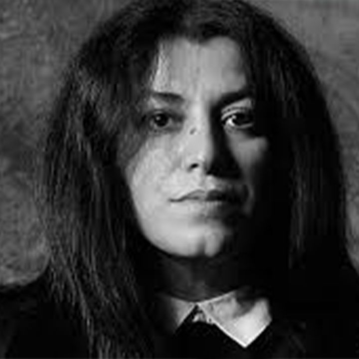 Focus Marjane Satrapi , la voix de Persepolis s’éteint à 56 ans. - Littérature -
                    Luxe radio